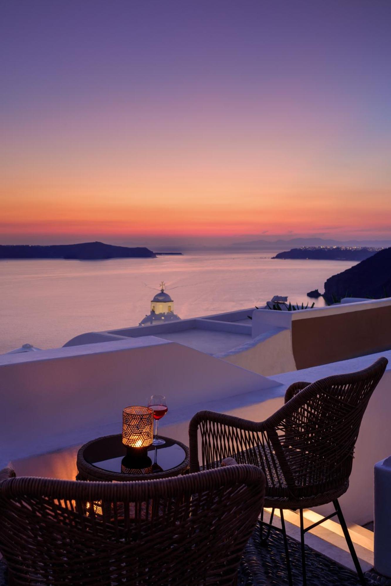 Anemos Family Suites Fira  Dış mekan fotoğraf