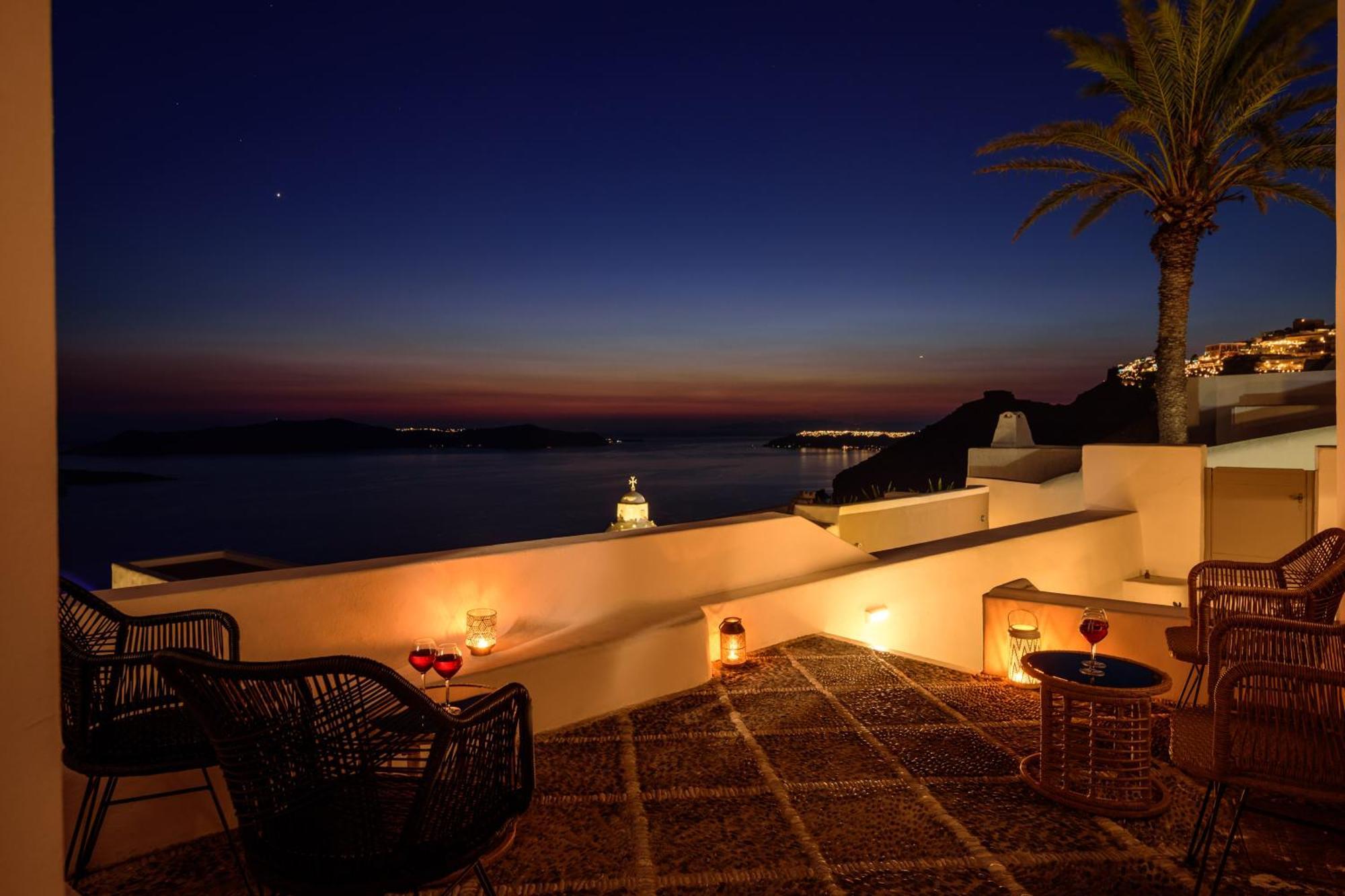Anemos Family Suites Fira  Dış mekan fotoğraf