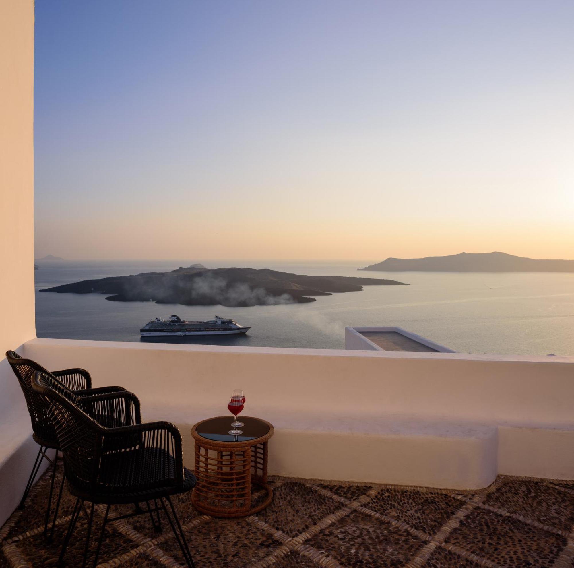 Anemos Family Suites Fira  Dış mekan fotoğraf