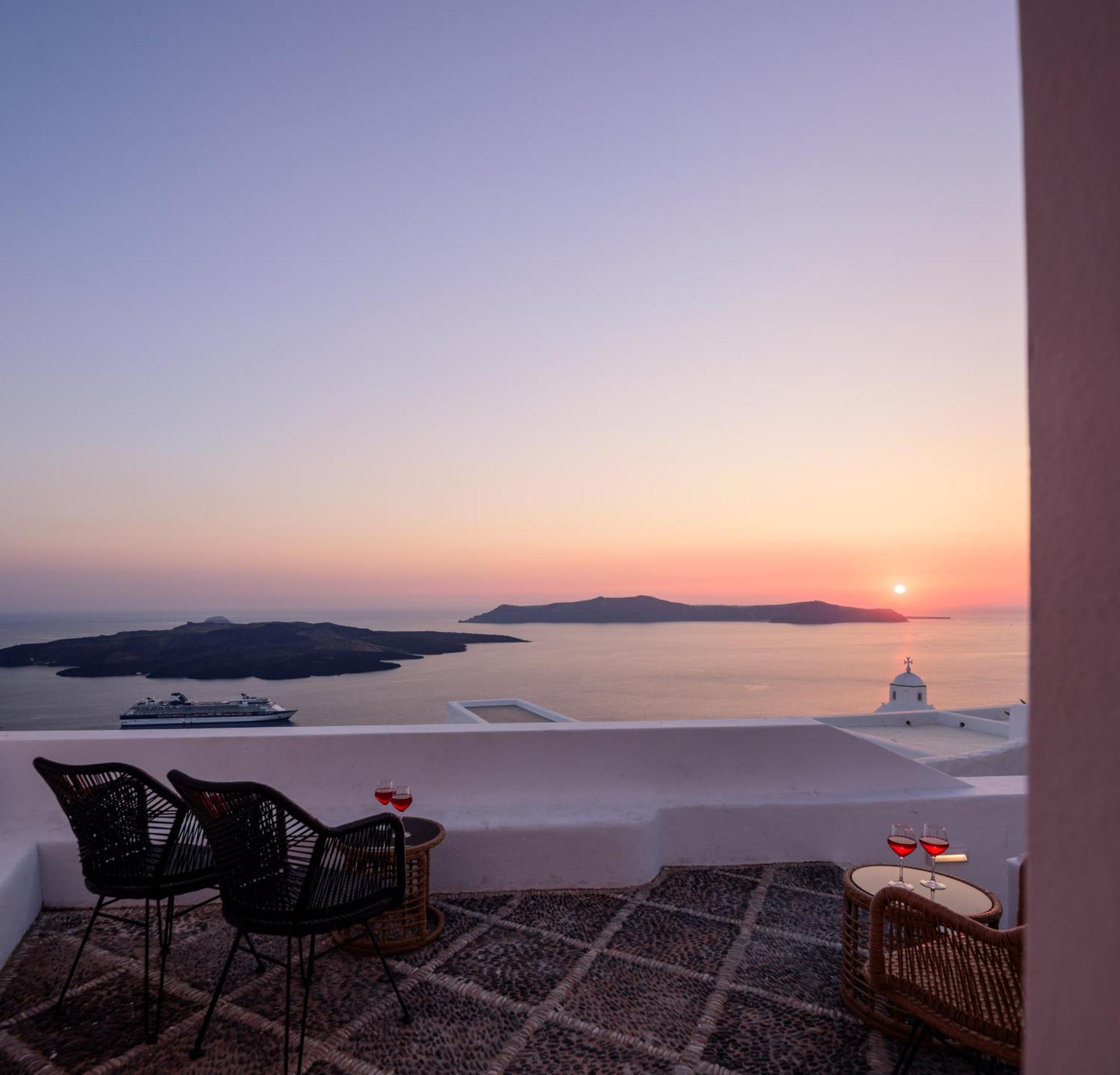 Anemos Family Suites Fira  Dış mekan fotoğraf
