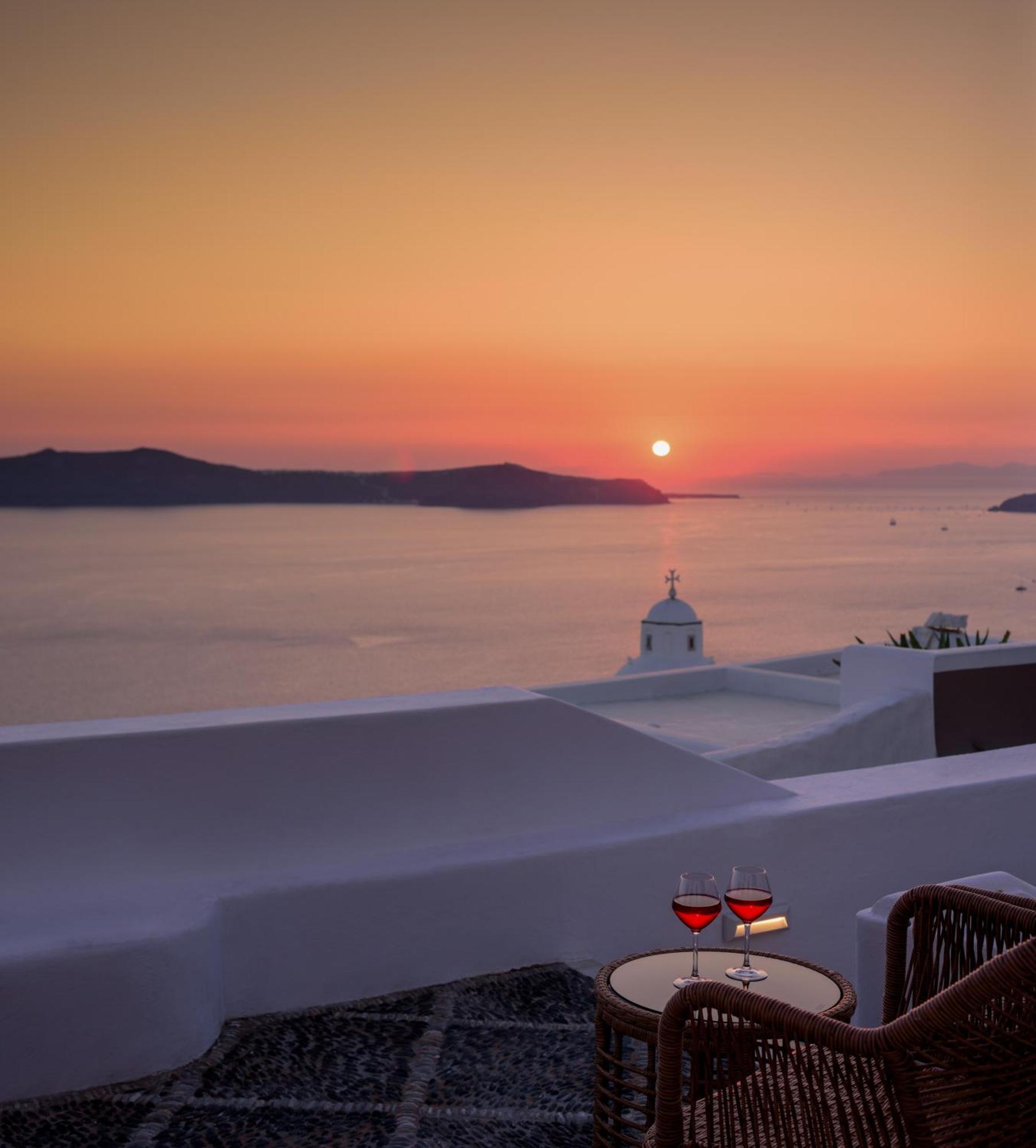 Anemos Family Suites Fira  Dış mekan fotoğraf