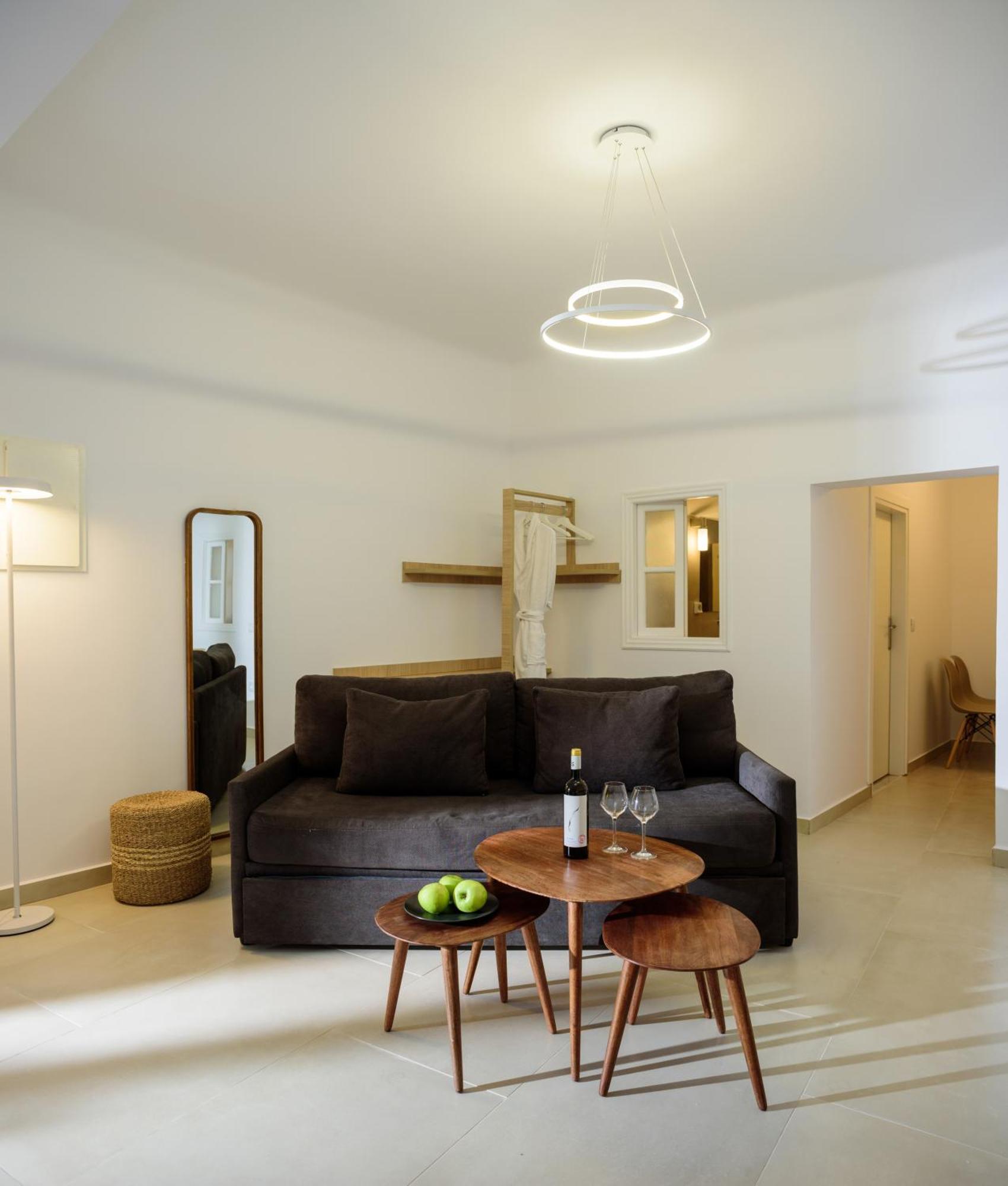 Anemos Family Suites Fira  Dış mekan fotoğraf
