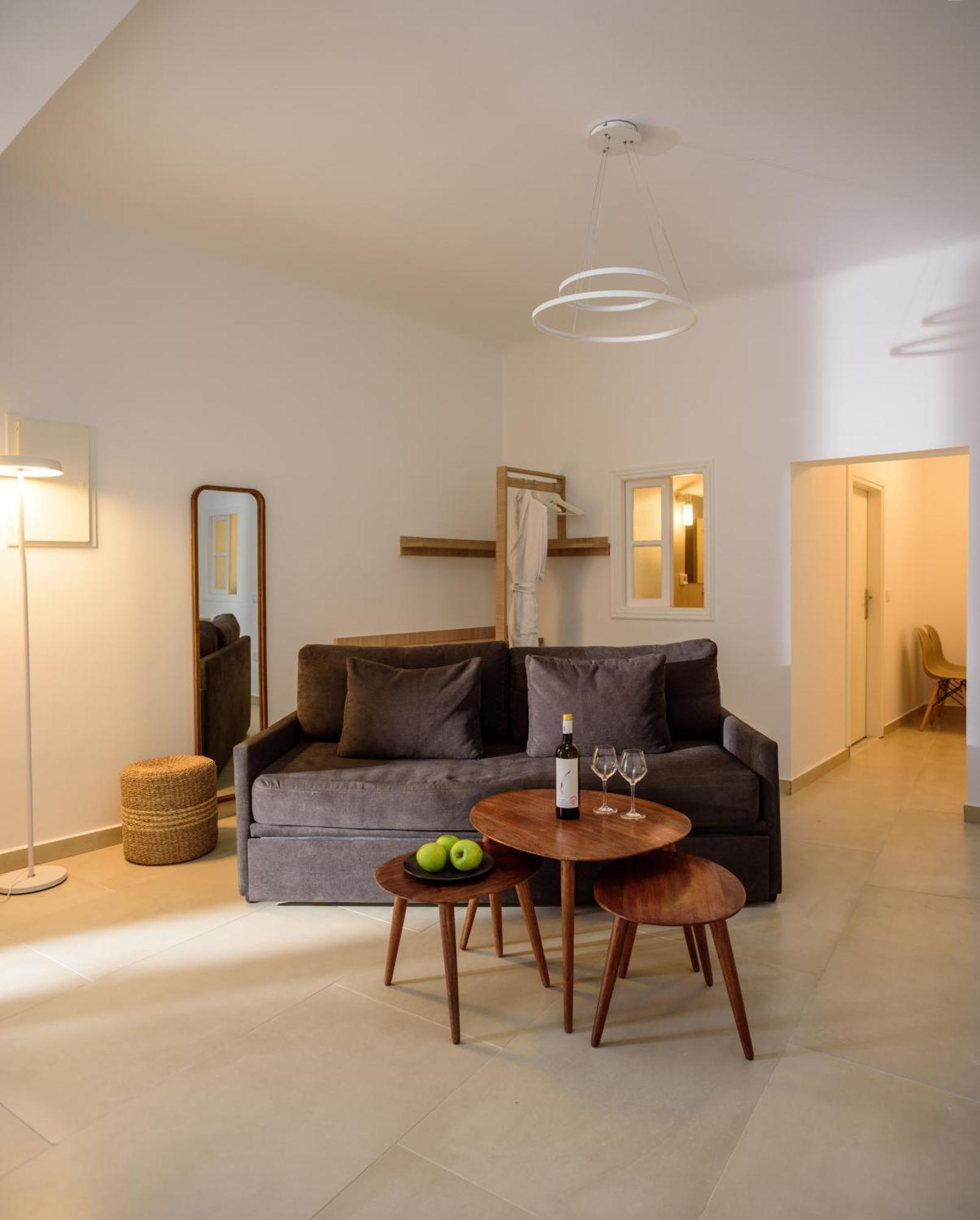 Anemos Family Suites Fira  Dış mekan fotoğraf