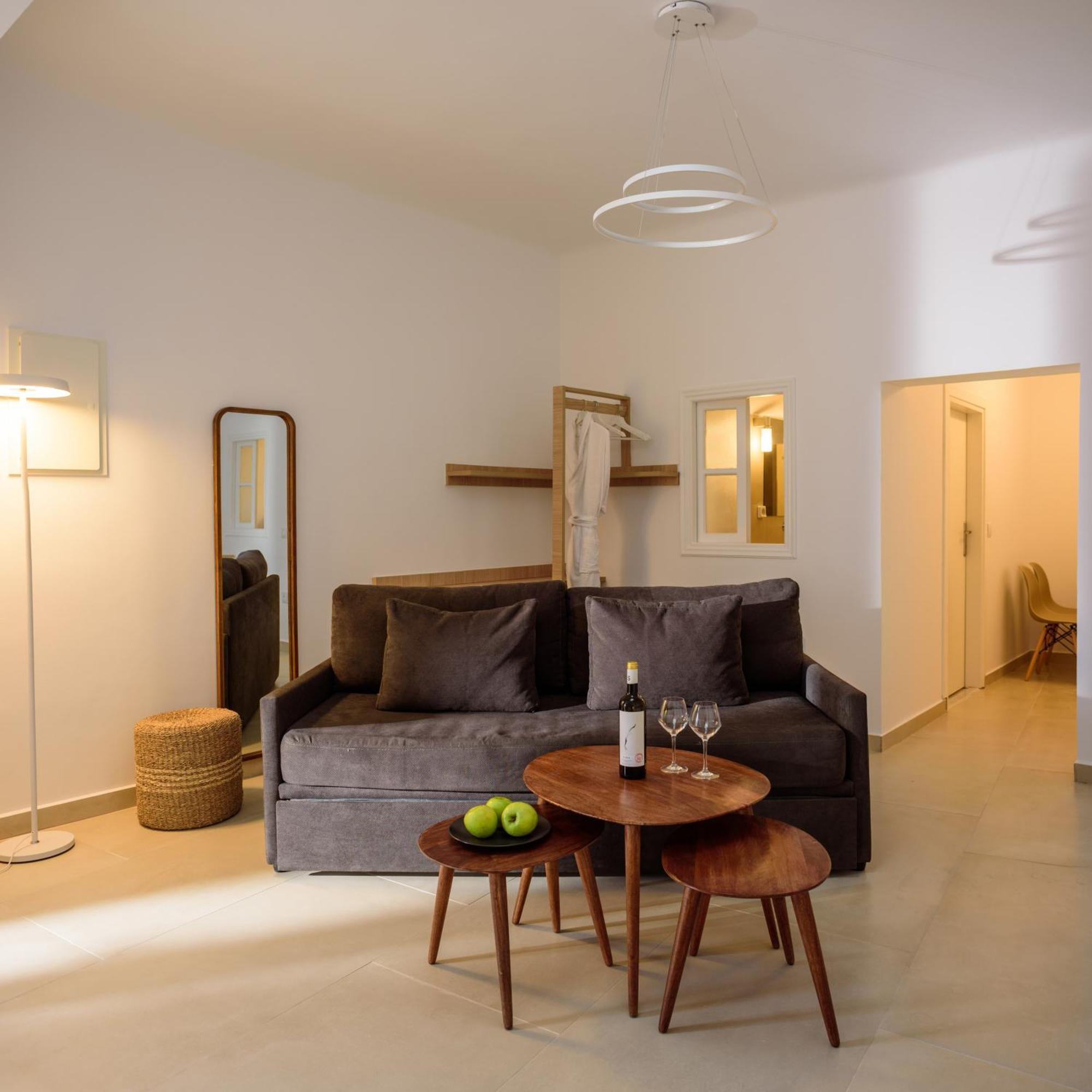 Anemos Family Suites Fira  Dış mekan fotoğraf