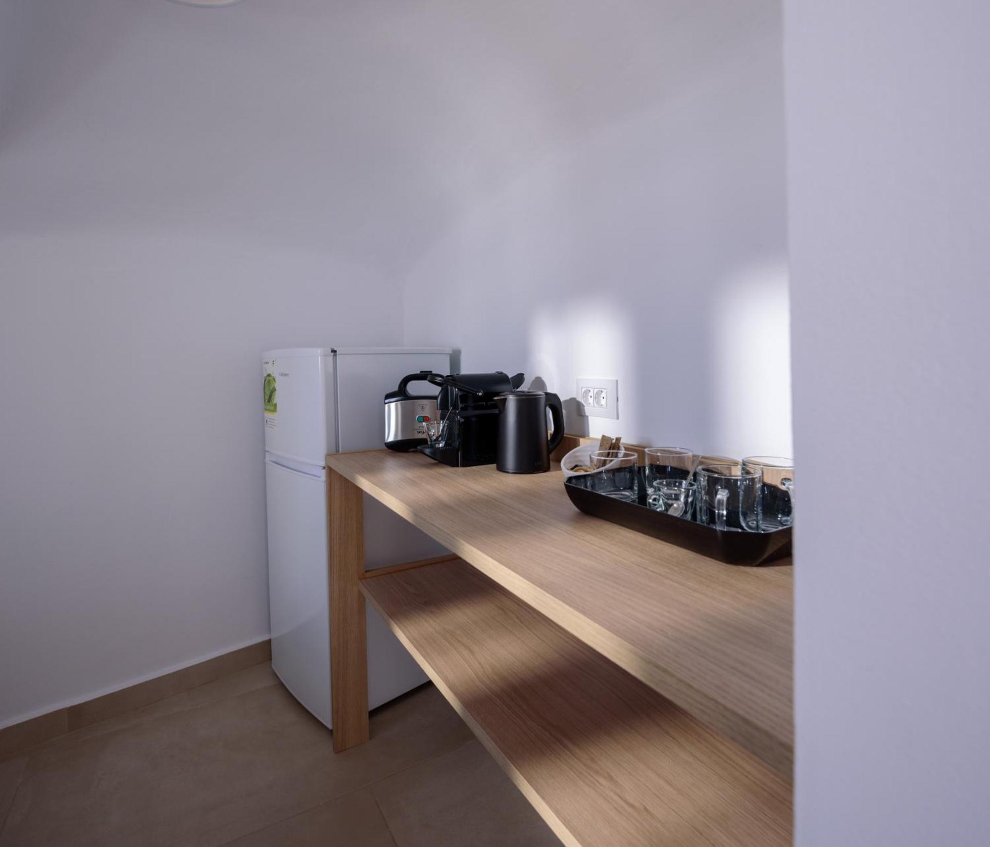 Anemos Family Suites Fira  Dış mekan fotoğraf