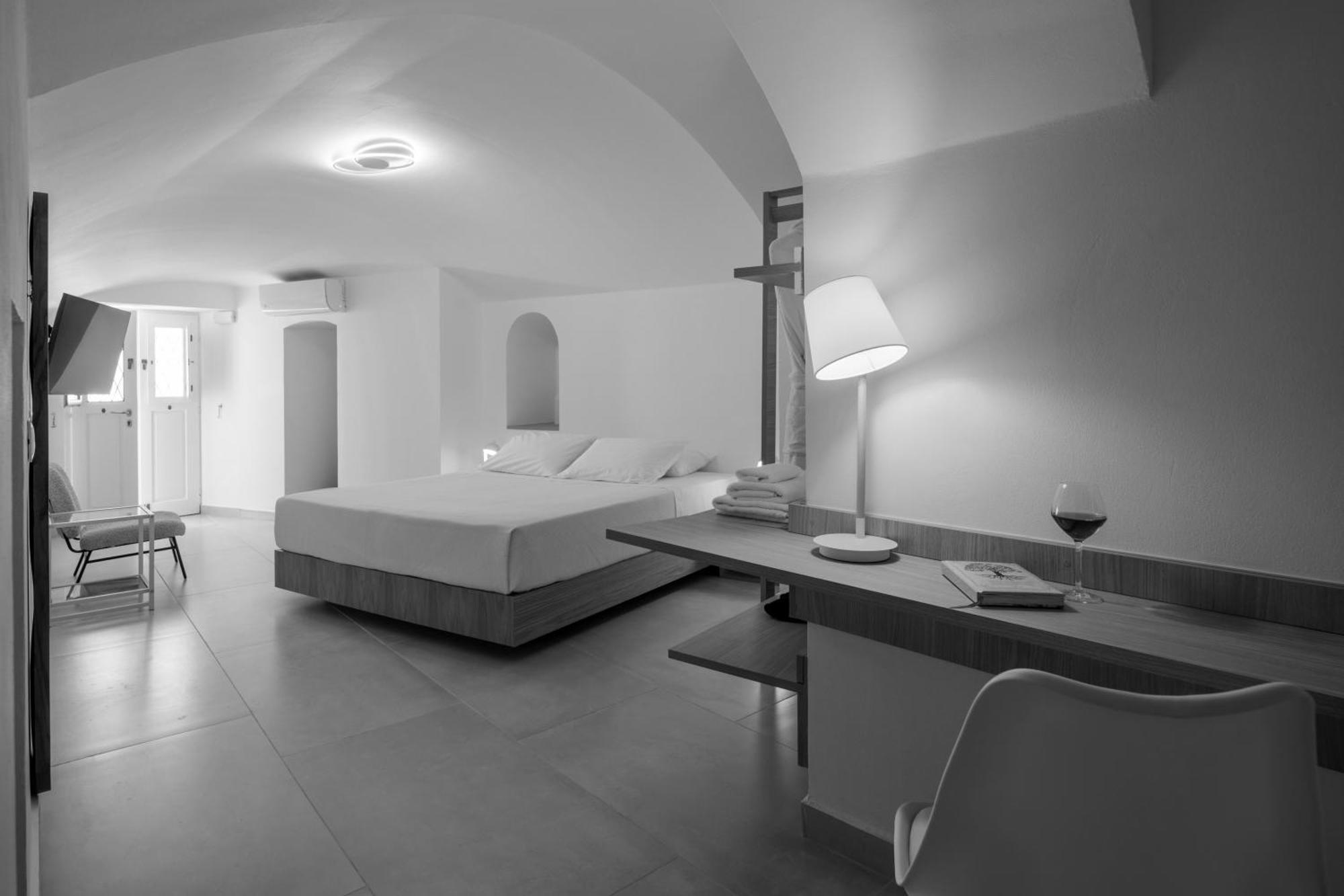 Anemos Family Suites Fira  Dış mekan fotoğraf